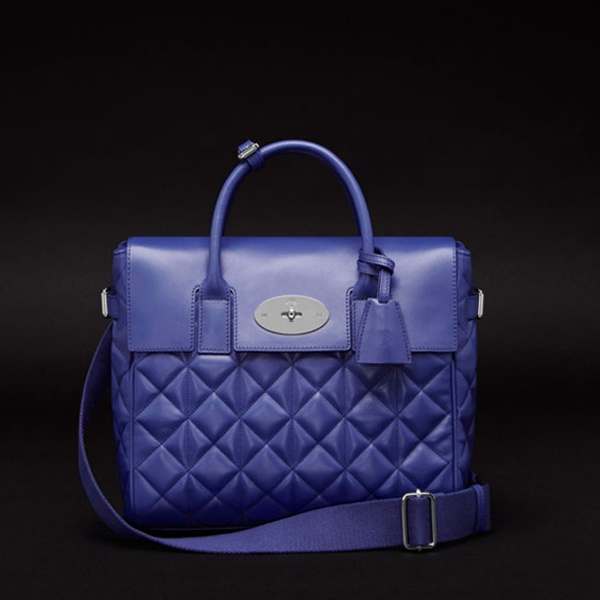 Δες όλη τη συλλογή της Cara Delevingne για τον οίκο Mulberry